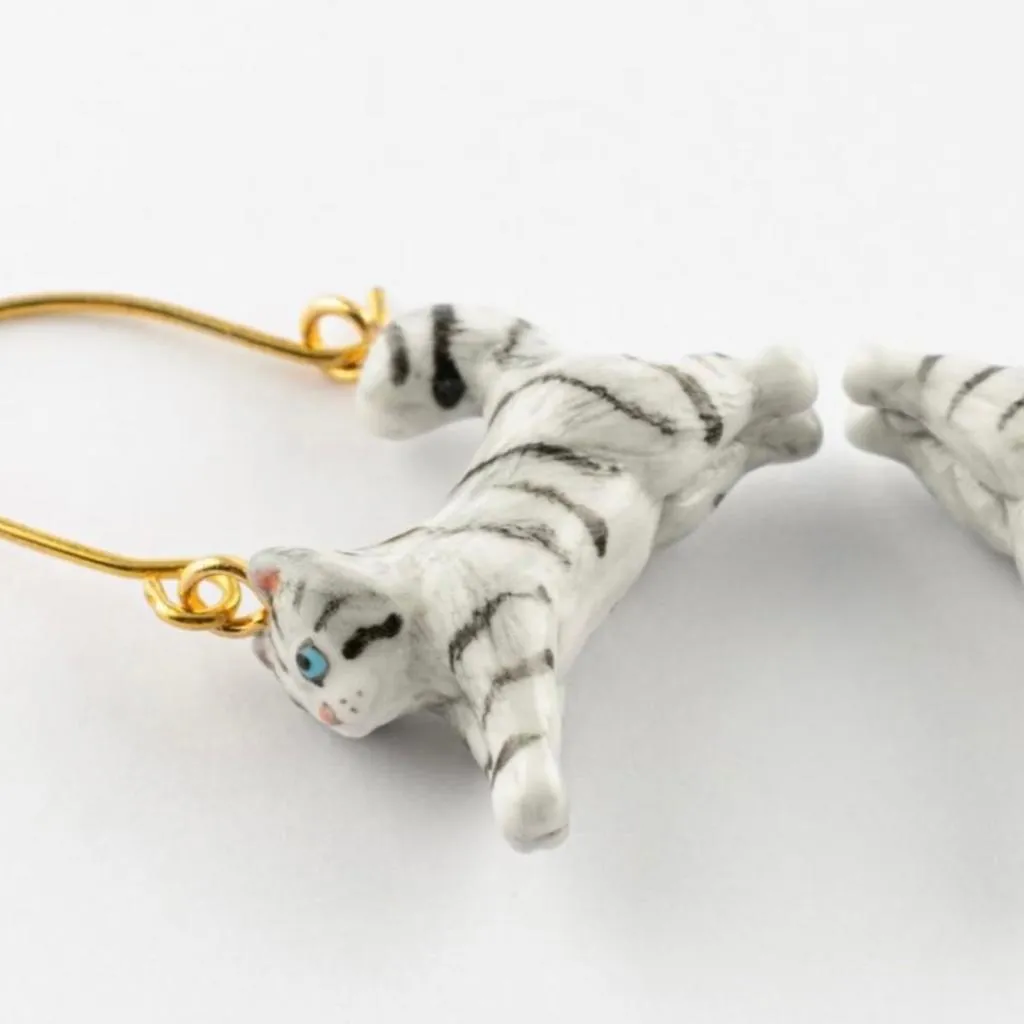 NB - J619 Harvest Time Jumping Cat earrings